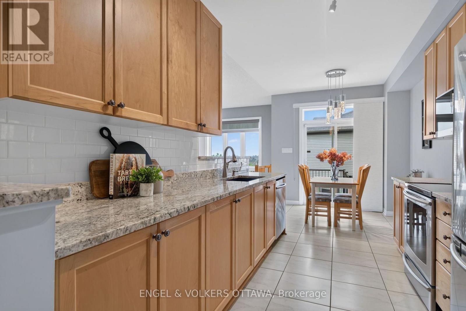 512 Knotridge Street, Ottawa, Ontario  K1W 0C7 - Photo 17 - X13800008