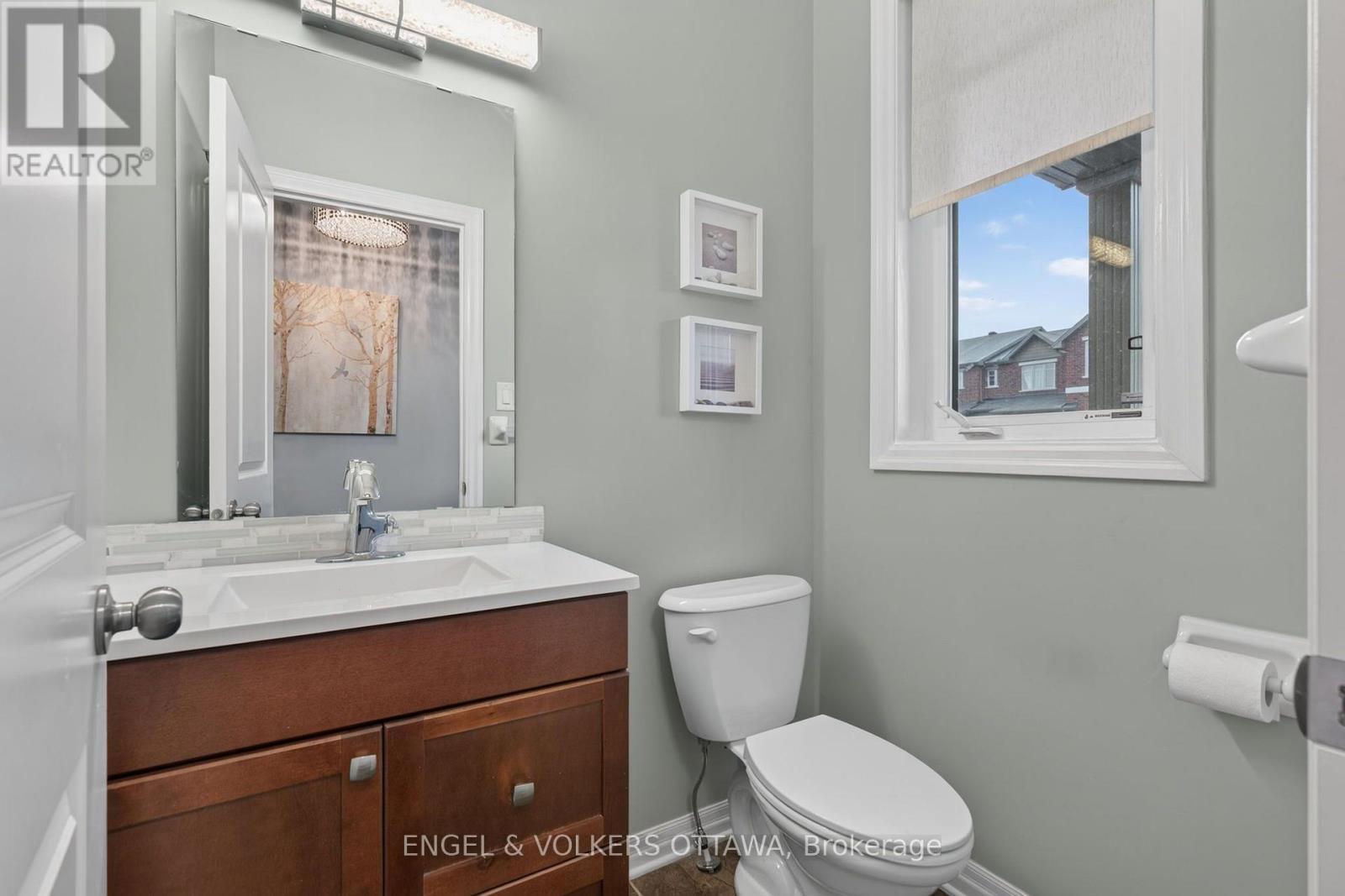 512 Knotridge Street, Ottawa, Ontario  K1W 0C7 - Photo 4 - X13800008