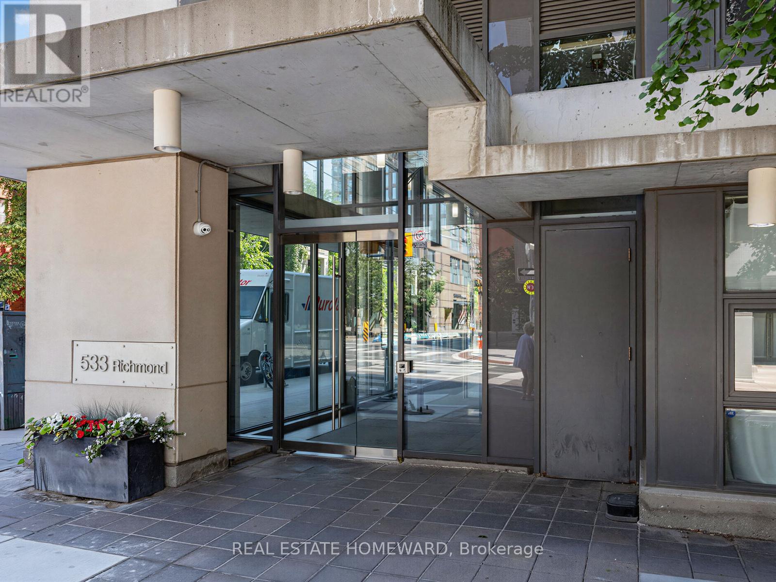 706 - 533 Richmond Street W, Toronto (Waterfront Communities), Ontario  M5V 3Y1 - Photo 2 - C13800060