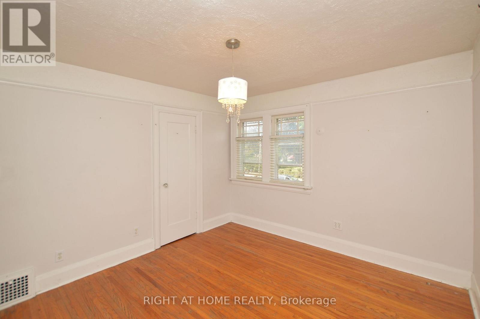 407 King Street E, Oshawa (Central), Ontario  L1H 1E3 - Photo 15 - E13800024