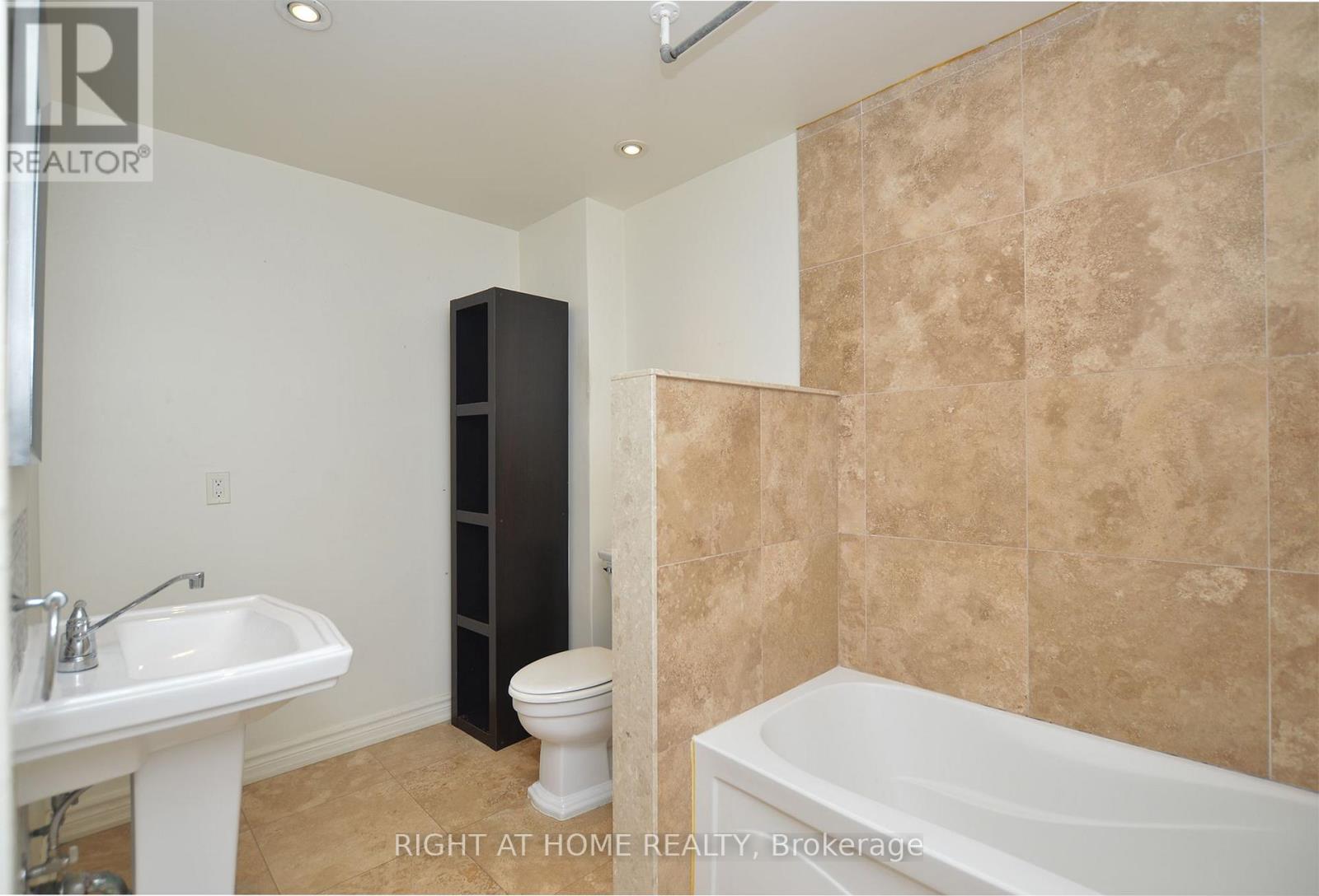 407 King Street E, Oshawa (Central), Ontario  L1H 1E3 - Photo 17 - E13800024