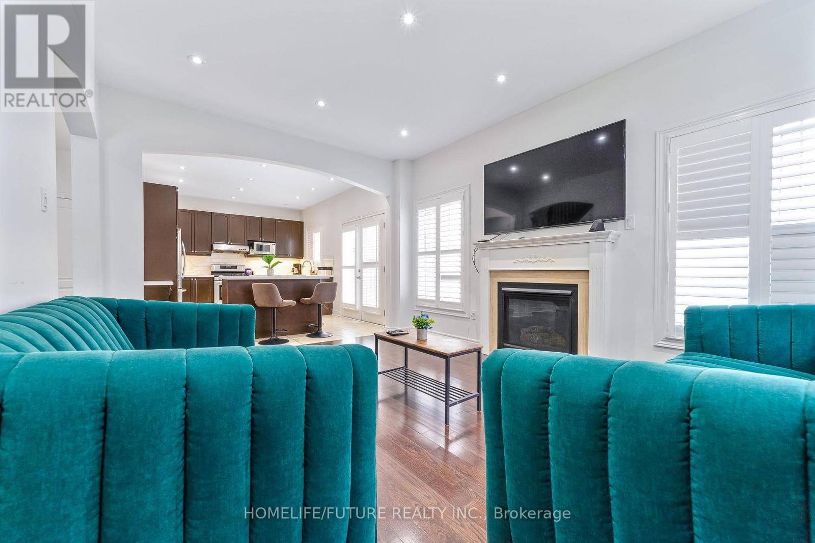 16 Snowling Drive, Ajax, Ontario  L1Z 0M2 - Photo 11 - E13800056