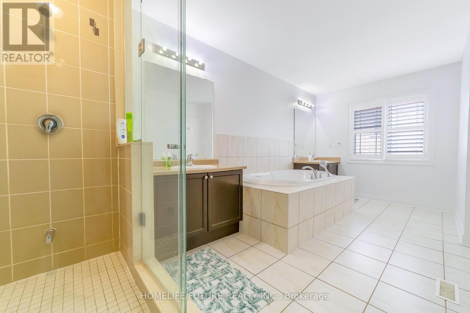 16 Snowling Drive, Ajax, Ontario  L1Z 0M2 - Photo 25 - E13800056