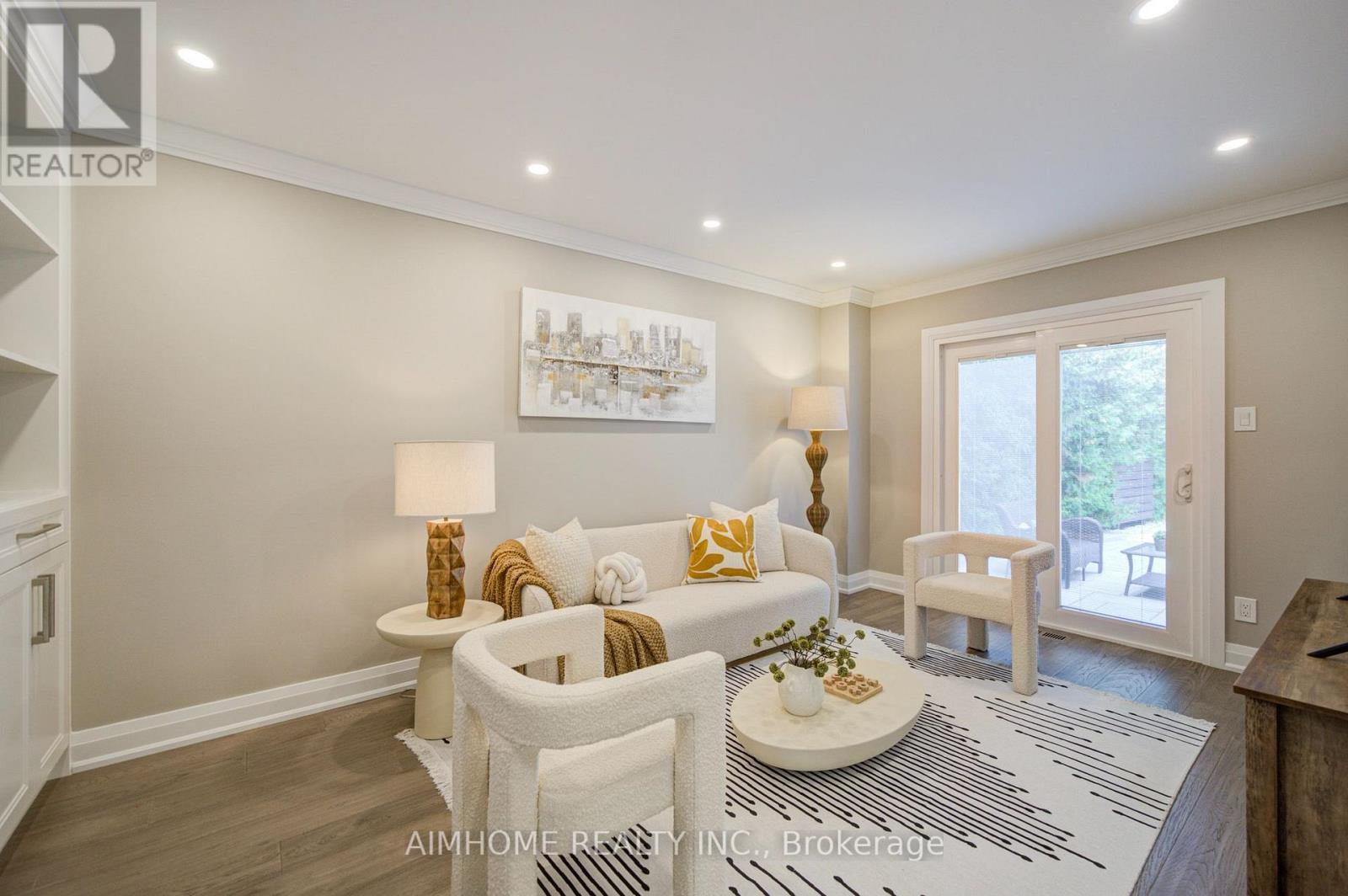 83 Houseman Crescent, Richmond Hill, Ontario  L4C 7S7 - Photo 8 - N13800010