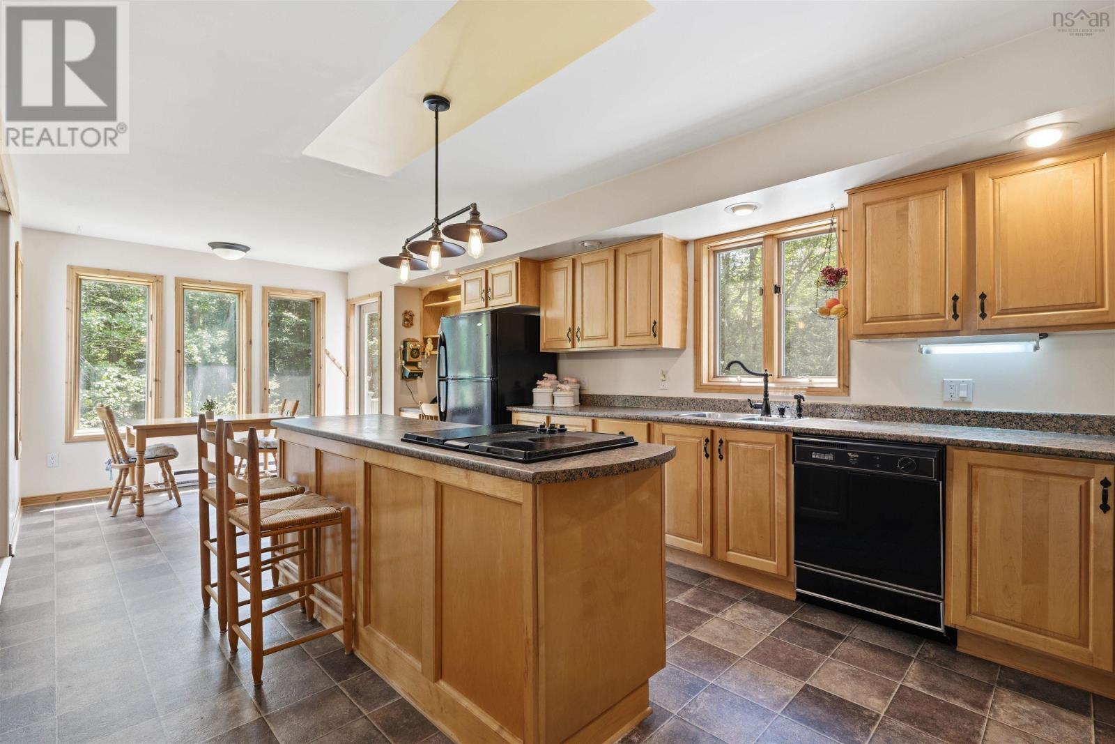 63 Schwartz Road, Hubbards, Nova Scotia  B0J 1T0 - Photo 10 - 202618422
