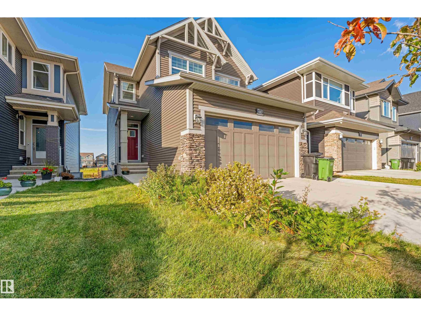 1583 Plum Circle Ci SW, Edmonton, Alberta  T6X 2W9 - Photo 2 - E4509232