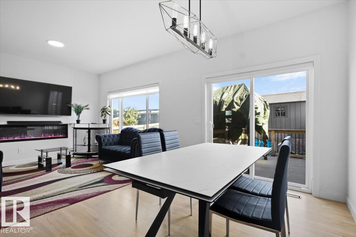 974 Daniels Lo SW, Edmonton, Alberta  T6W 4Y4 - Photo 3 - E4509233
