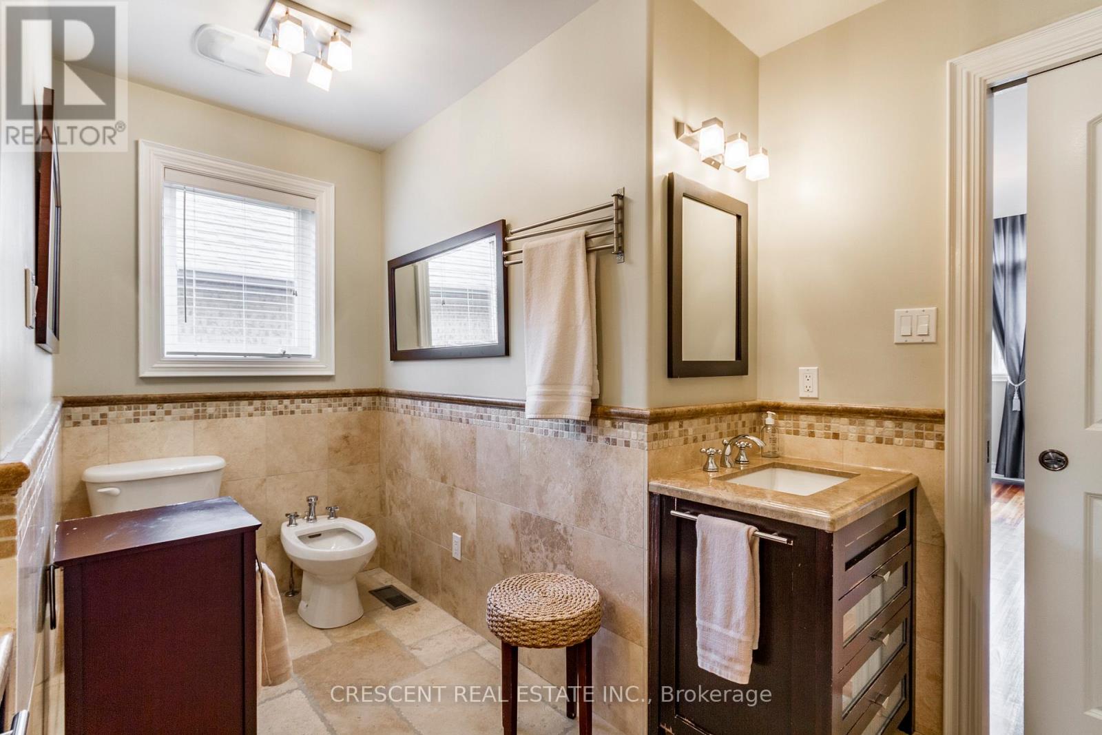 17 Agar Crescent, Toronto, Ontario  M9B 5A4 - Photo 26 - W13799976