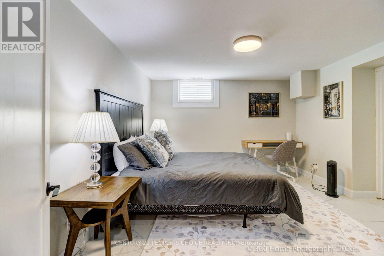 Upper - 37 Bentworth Avenue, Toronto, Ontario  M6A 1P1 - Photo 25 - W13799988
