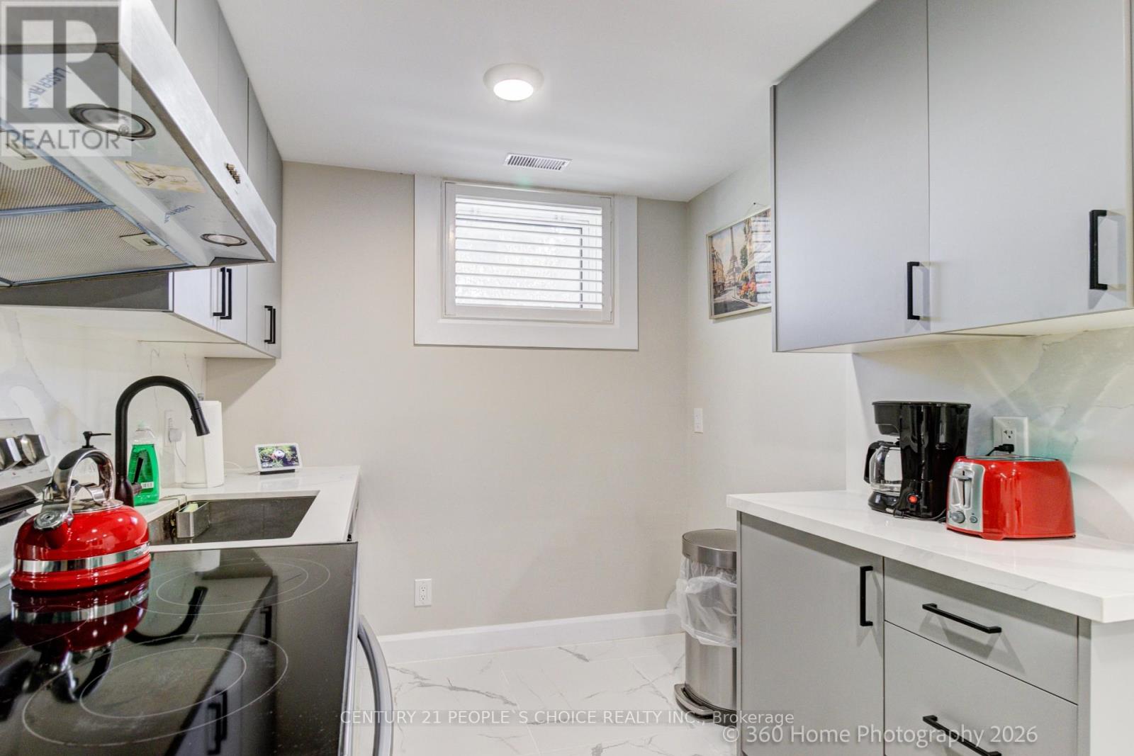 37 Bentworth Avenue, Toronto, Ontario  M6A 1P1 - Photo 28 - W13800046