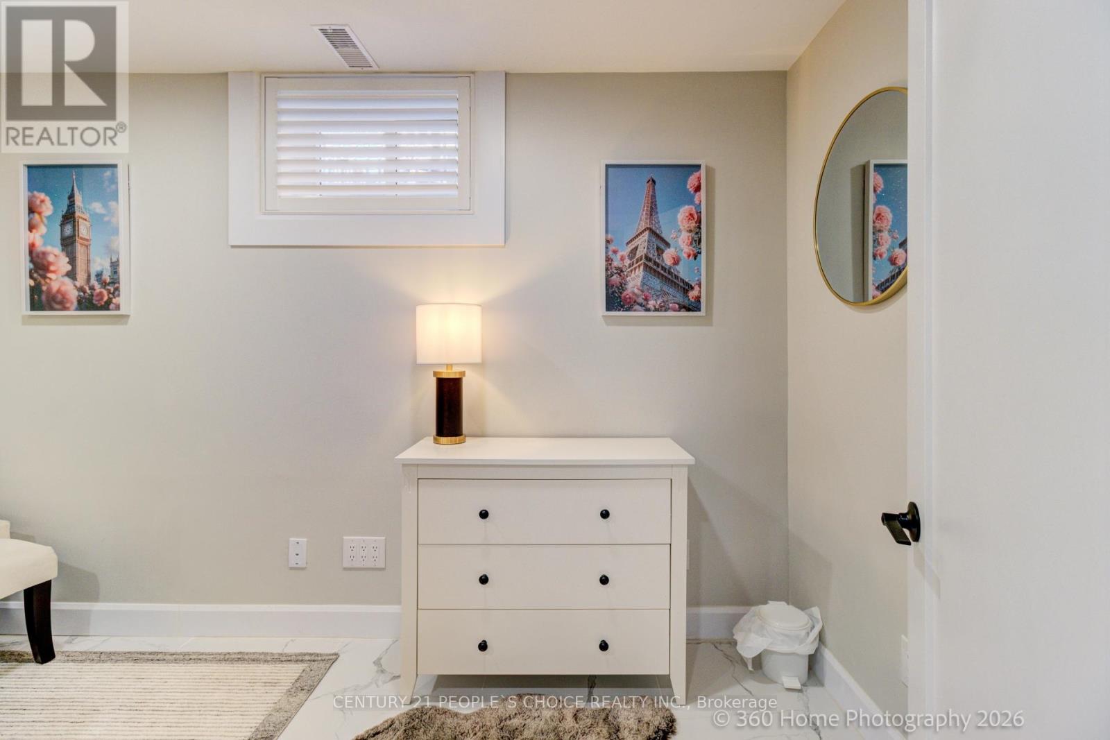 37 Bentworth Avenue, Toronto, Ontario  M6A 1P1 - Photo 36 - W13800046