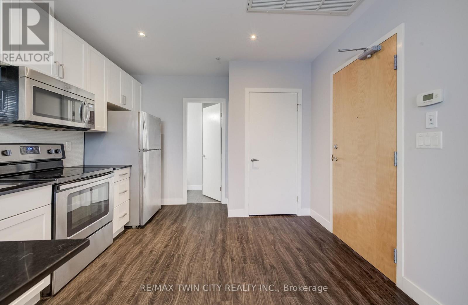 1304 - 1 Victoria Street S, Kitchener, Ontario  N2G 0B5 - Photo 14 - X13799996