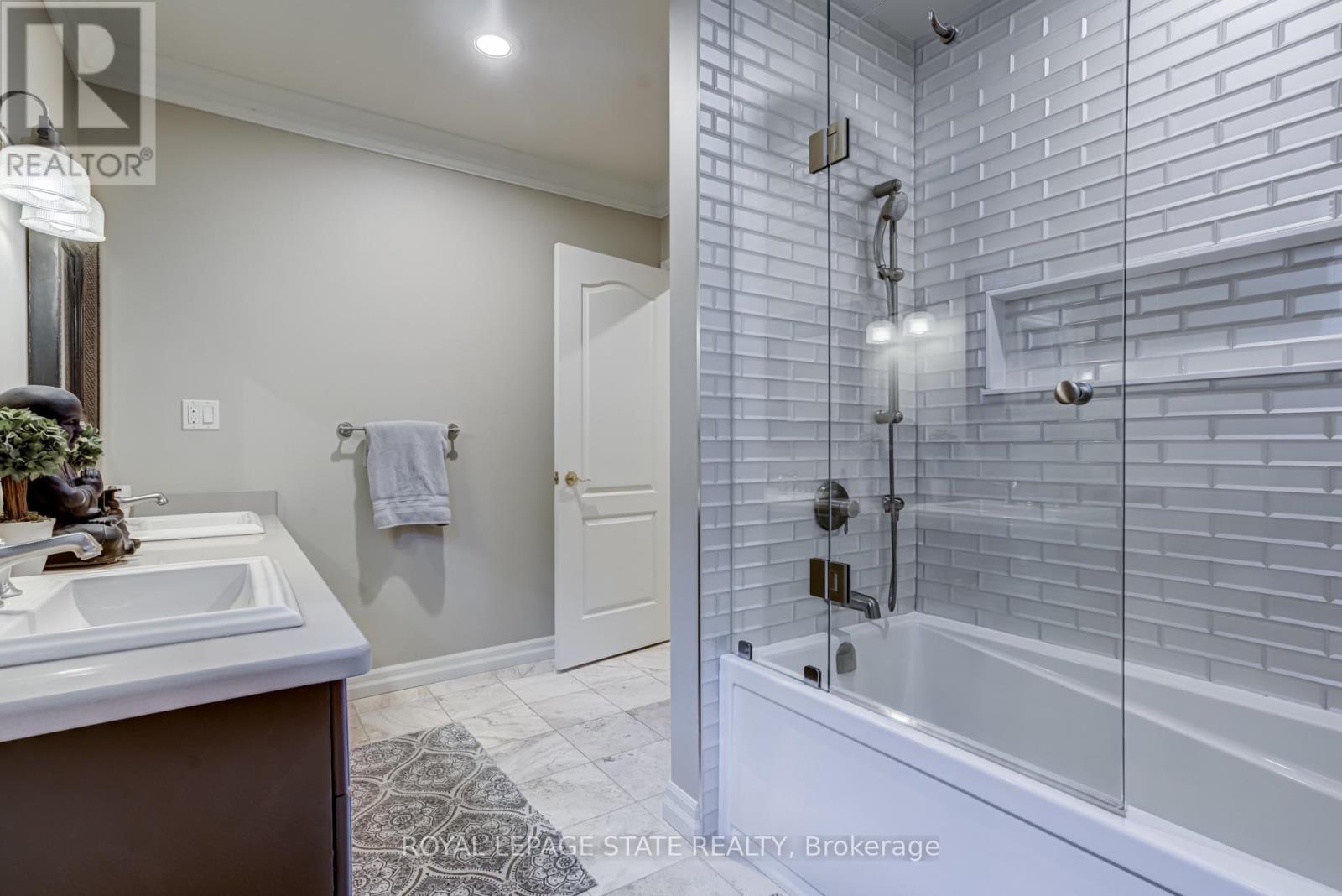 21 Harrington Place, Hamilton, Ontario  L9G 4Z2 - Photo 35 - X13800040