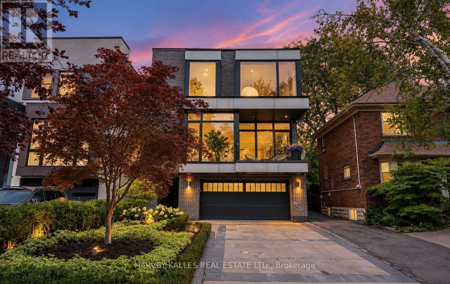 33 Tarlton Road, Toronto, Ontario  M5P 2M6 - Photo 2 - C13790816