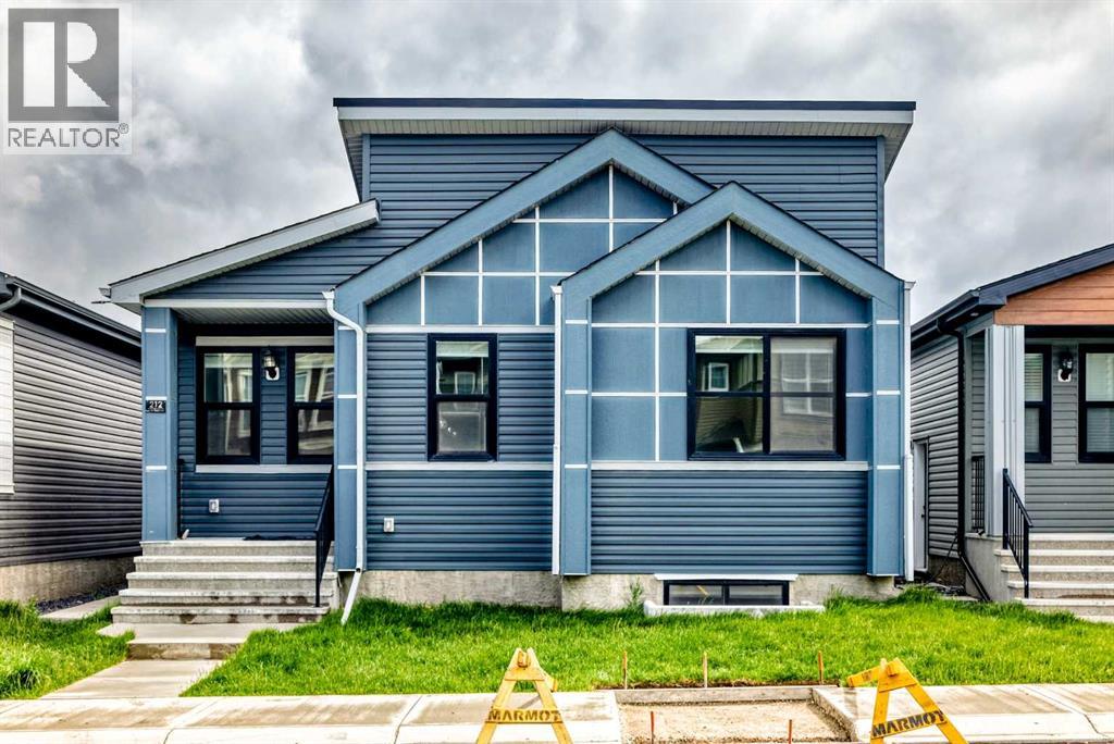 212 Lucas Place Nw, Calgary, Alberta  T3P 2E6 - Photo 2 - A2310204
