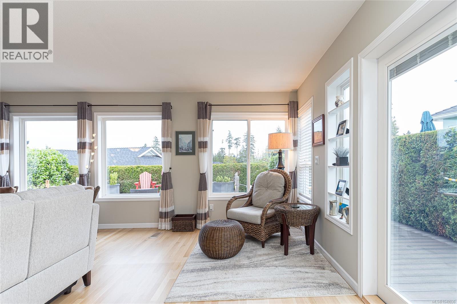 659 Windward Way, Qualicum Beach, British Columbia  V9K 2K4 - Photo 11 - 1049936