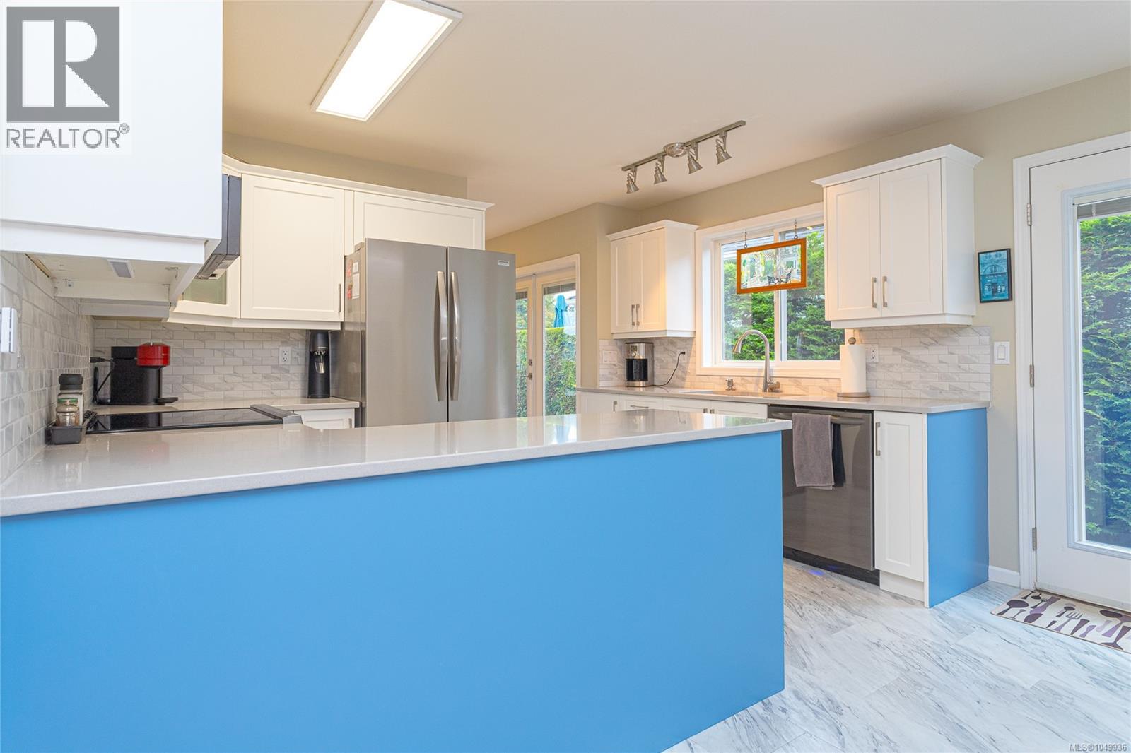 659 Windward Way, Qualicum Beach, British Columbia  V9K 2K4 - Photo 17 - 1049936