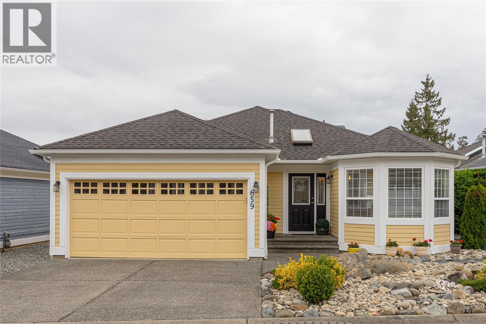 659 Windward Way, Qualicum Beach, British Columbia  V9K 2K4 - Photo 2 - 1049936