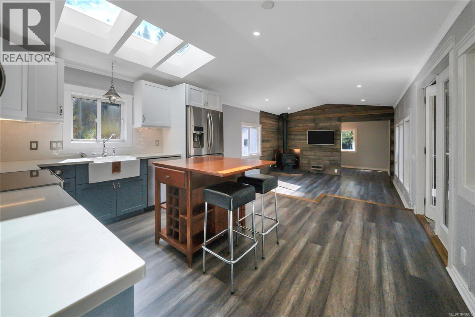 1320 Englishman River Rd, Errington, British Columbia  V0R 1V0 - Photo 12 - 1049976