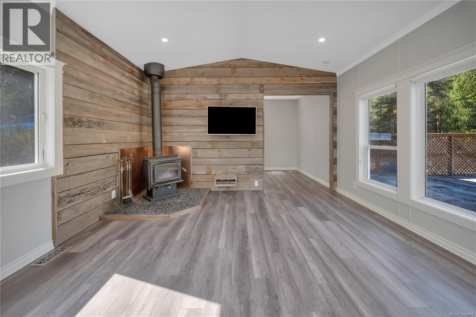 1320 Englishman River Rd, Errington, British Columbia  V0R 1V0 - Photo 16 - 1049976