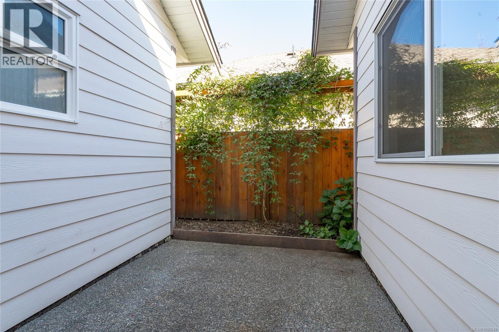 7968 Polo Park Cres, Central Saanich, British Columbia  V8M 2J4 - Photo 47 - 1050049