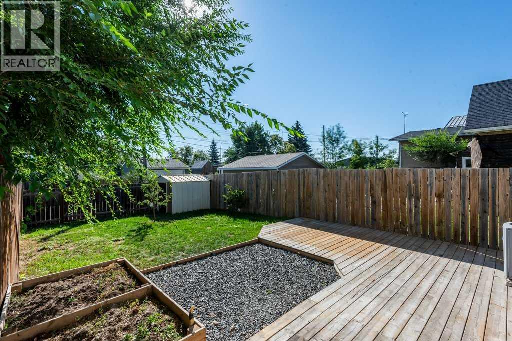 8034 24 Street SE photo 27