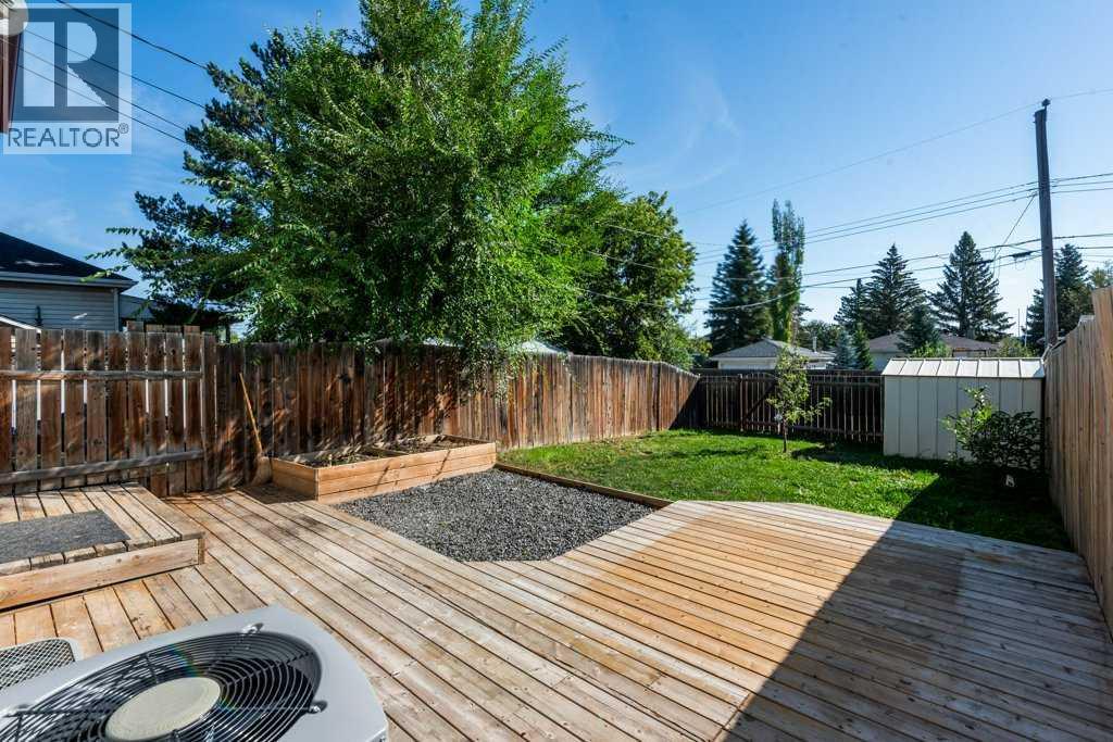 8034 24 Street SE photo 30