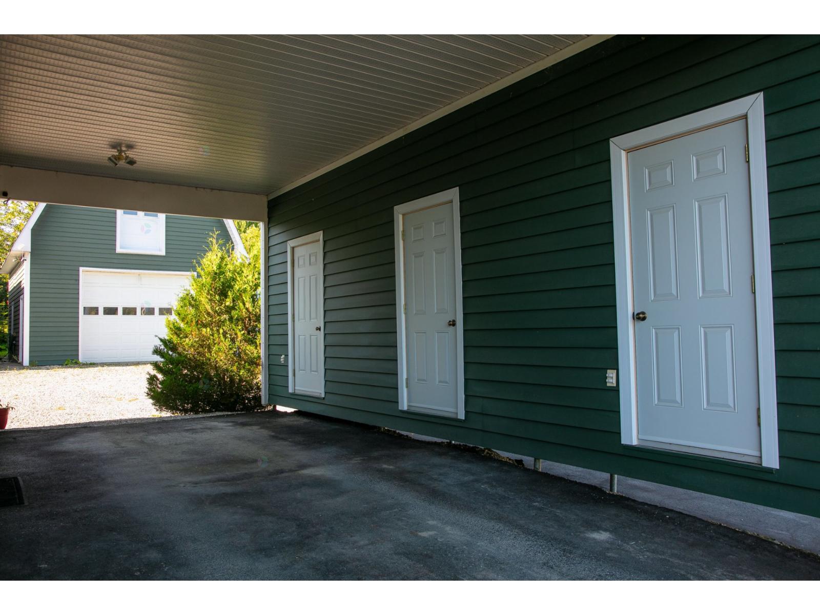 700 Rue Charny Sherbrooke (Brompton/Rock Forest/Saint-Élie/Deauville) Quebec Canada J1N2B2 2