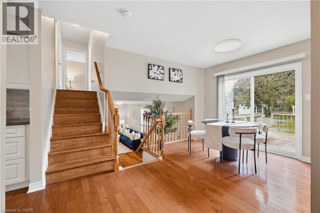 541 Old Abbey Court Unit# B, Waterloo, Ontario  N2K 3V3 - Photo 14 - 40864419