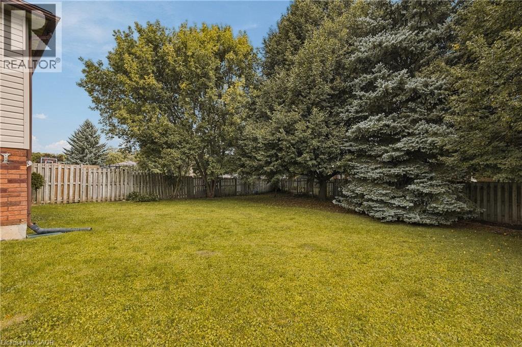 541 Old Abbey Court Unit# B, Waterloo, Ontario  N2K 3V3 - Photo 30 - 40864419