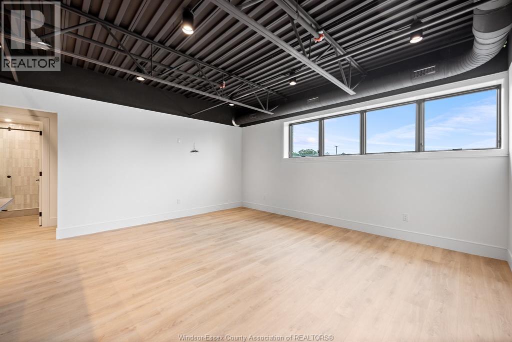 3850 Dougall Unit# 207, Windsor, Ontario N9G 1X2 - Photo 5 - 26022459