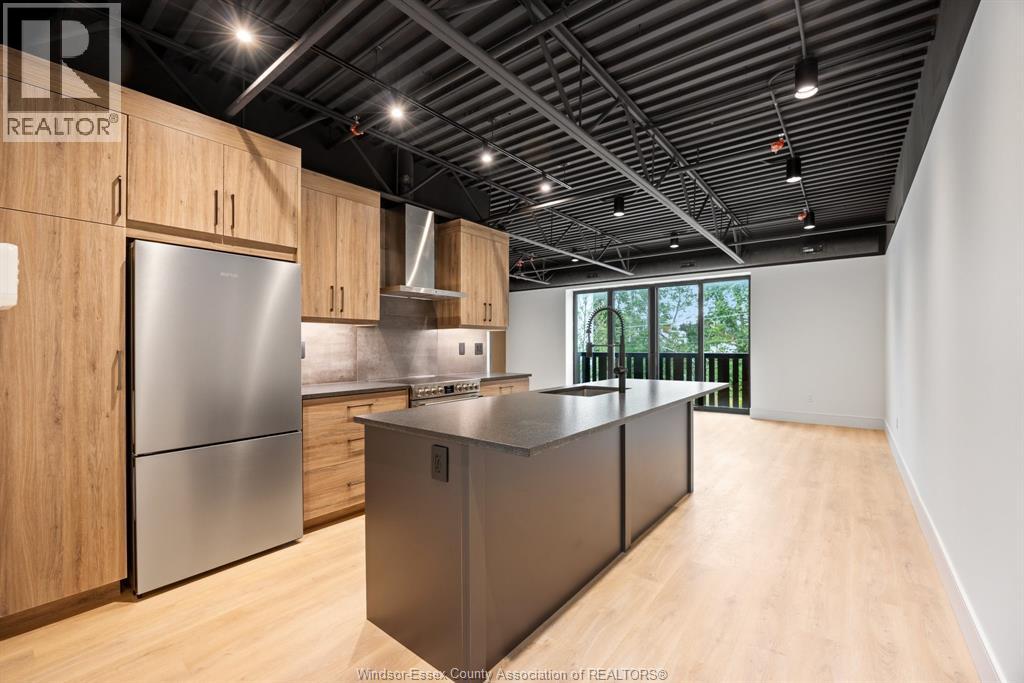 3850 DOUGALL Unit# 202, Windsor, Ontario
