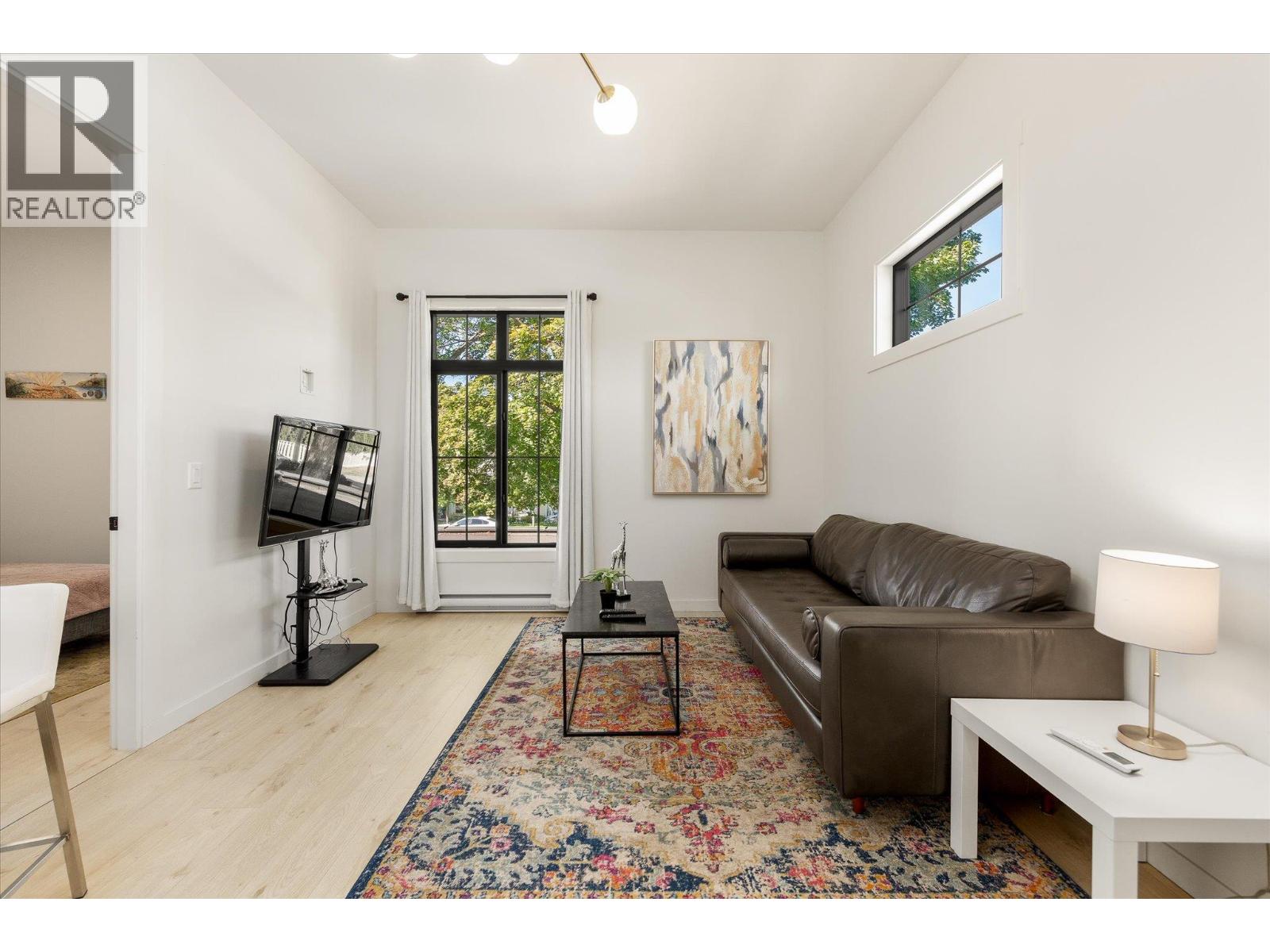 2053 Long Street, Kelowna, British Columbia  V1Y 1L3 - Photo 63 - 10400826