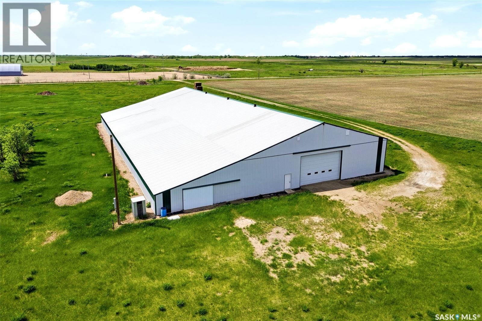 Bienfait Riding Arena/shop And Land, Estevan Rm No. 5, Saskatchewan  S0C 0M0 - Photo 17 - SK048810
