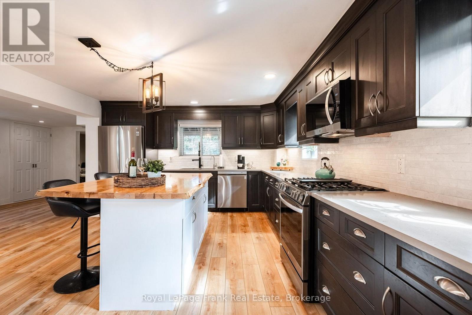 6254 Russell Street, Niagara Falls, Ontario  L2J 1P1 - Photo 12 - X13800158