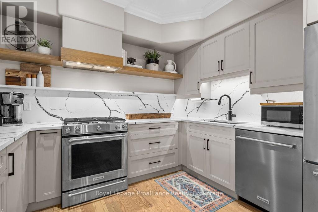 20 Gracefield Lane, Belleville (Belleville Ward), Ontario  K8P 5N6 - Photo 10 - X13800184