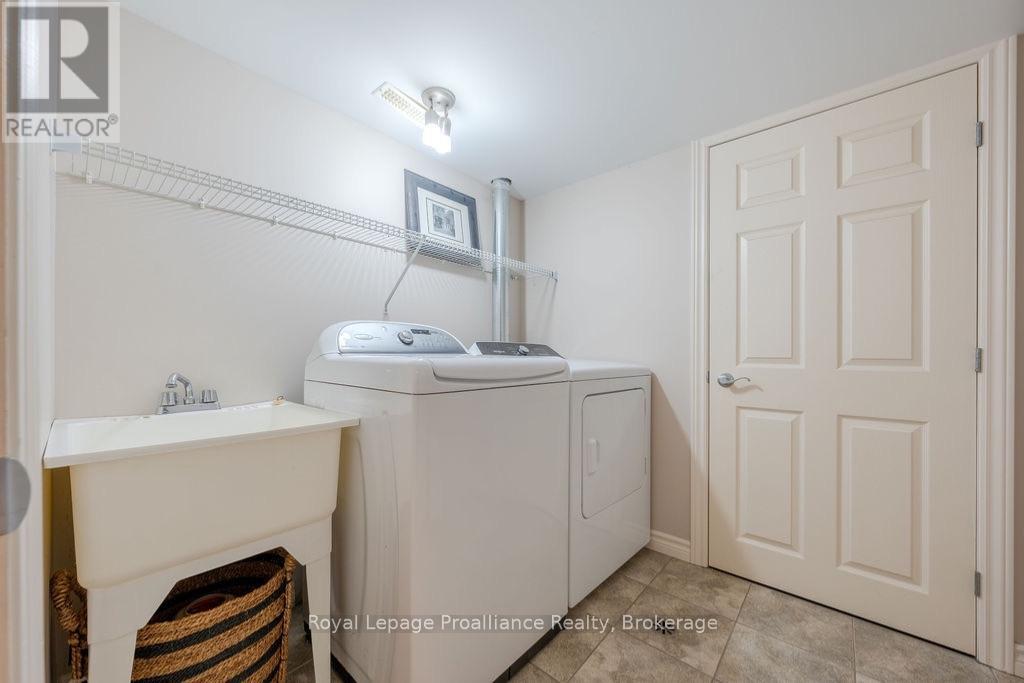 20 Gracefield Lane, Belleville (Belleville Ward), Ontario  K8P 5N6 - Photo 43 - X13800184