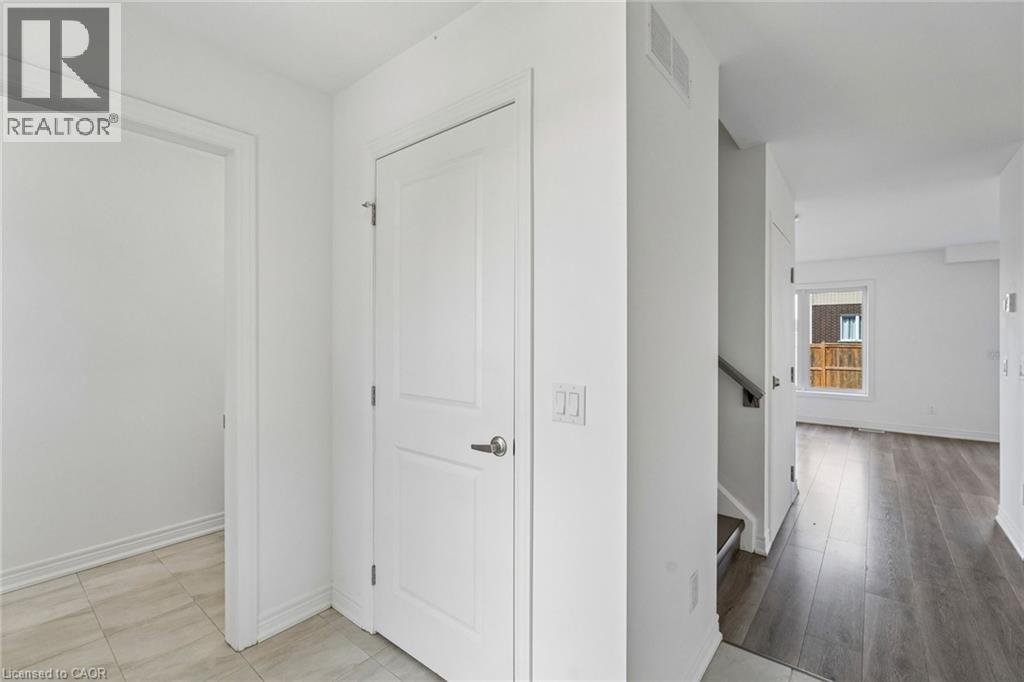 4 Viger Drive, Welland, Ontario  L3B 0E3 - Photo 5 - 40834811