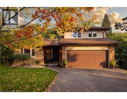 22 RIPLEY Crescent, Kitchener, Ontario