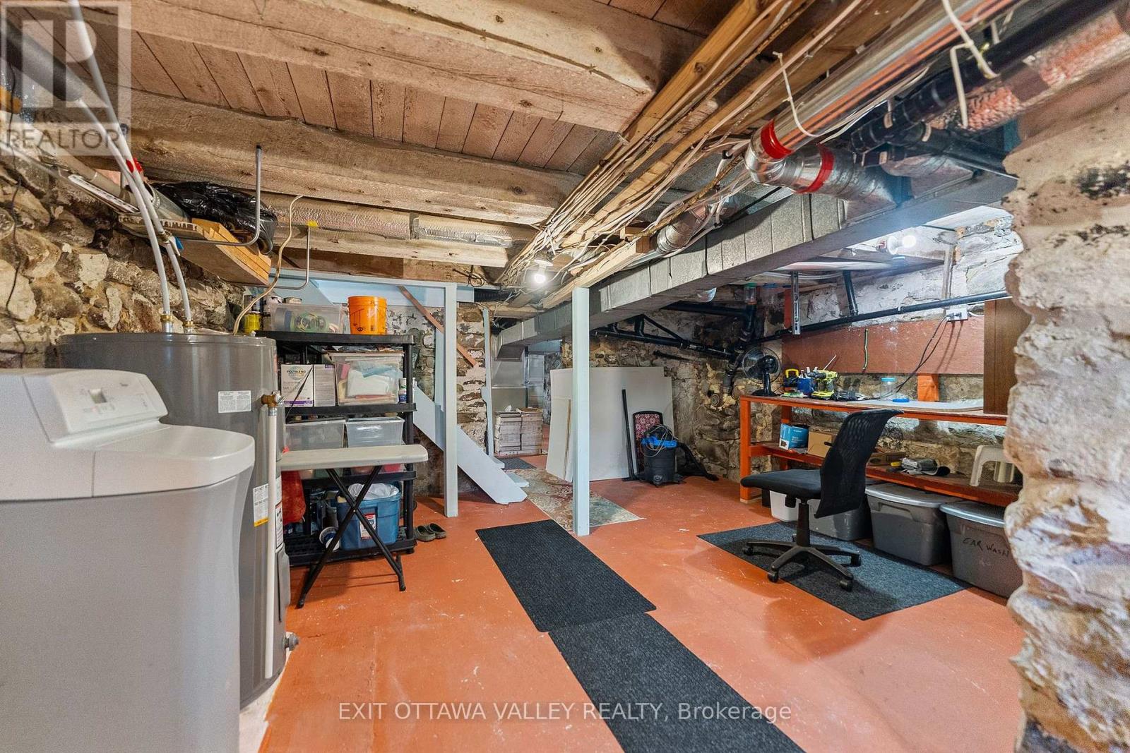 1922 Kerr Line Road, Whitewater Region, Ontario  K0J 1V0 - Photo 30 - X13800152