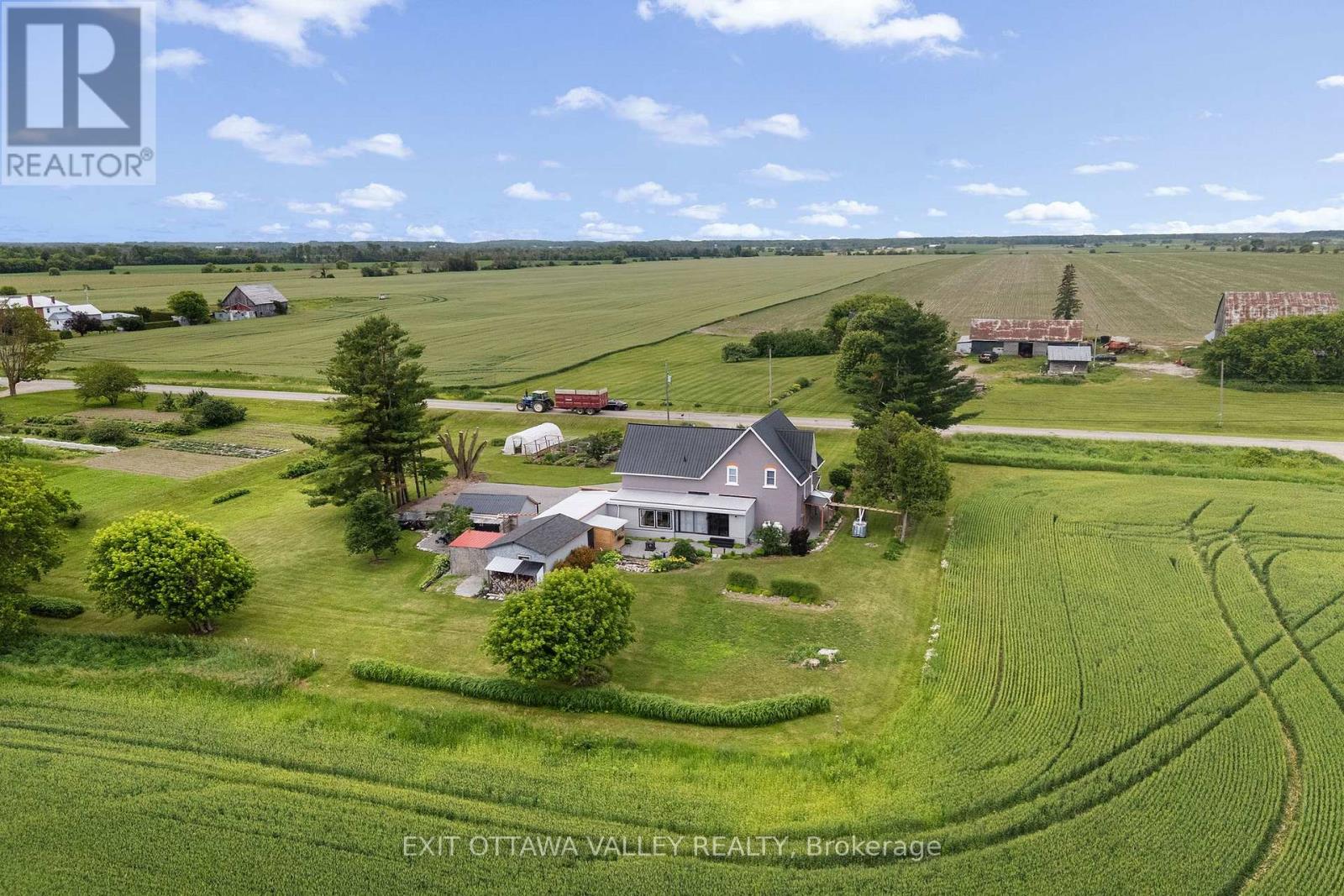1922 Kerr Line Road, Whitewater Region, Ontario  K0J 1V0 - Photo 46 - X13800152