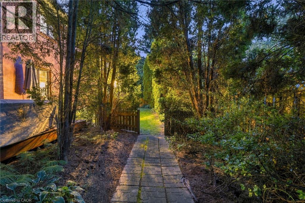 359 Sunnymeade Drive, Ancaster, Ontario L9G 4L2 - Photo 47 - 40863535