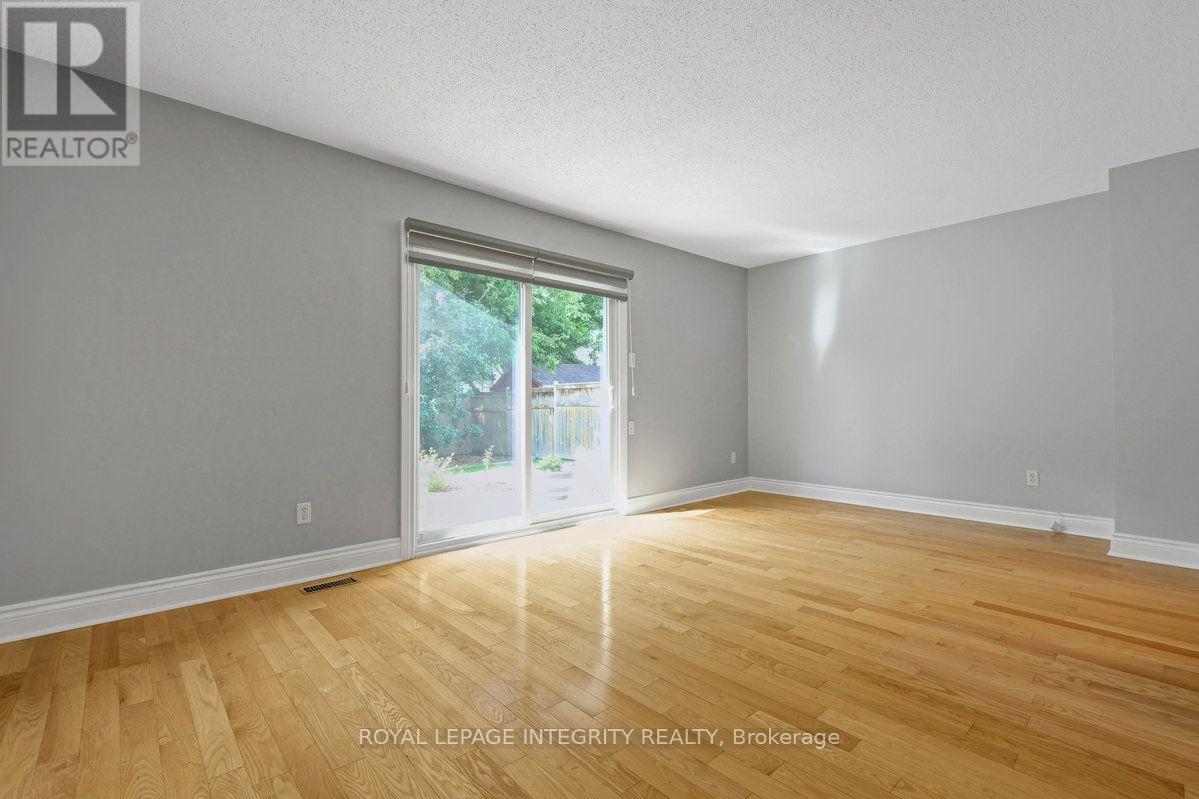 2432 Autumn Hill Crescent, Ottawa, Ontario  K1B 4M5 - Photo 5 - X13800138
