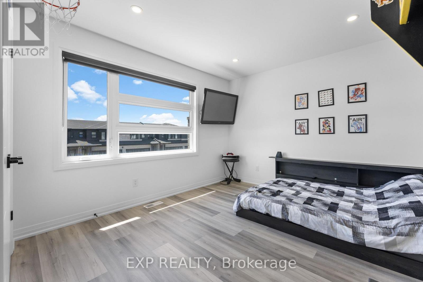 7365 Jonathan Drive, Niagara Falls (Brown), Ontario  L2H 3T3 - Photo 27 - X13800210