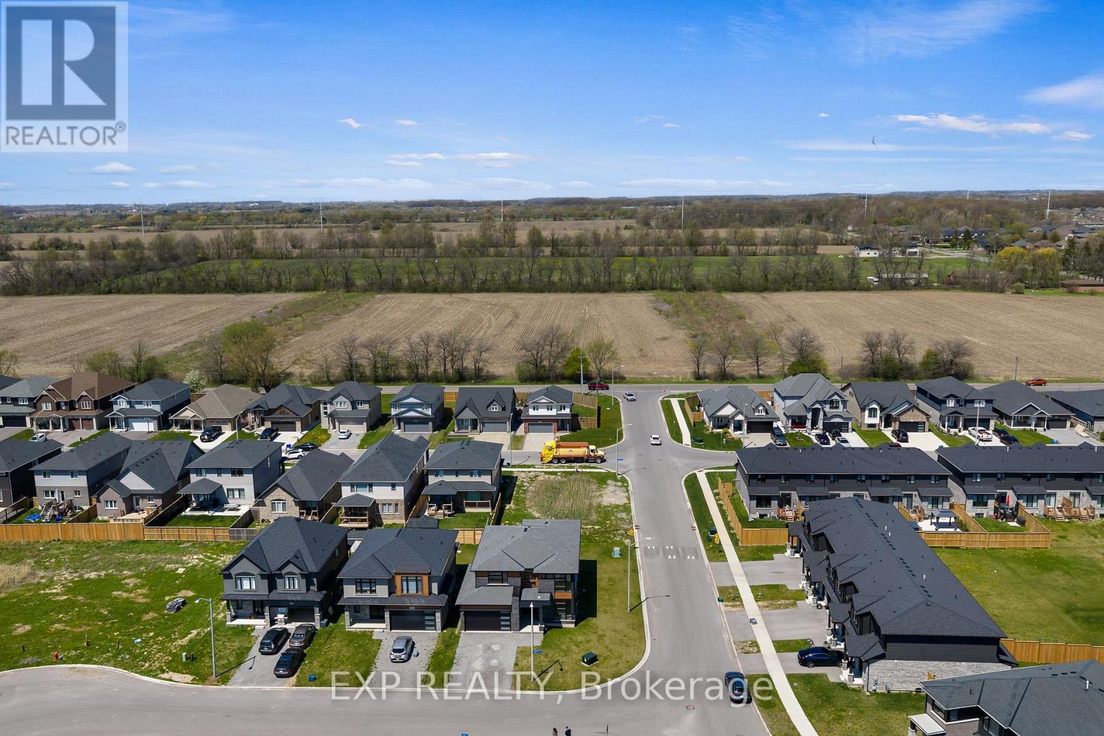 7365 Jonathan Drive, Niagara Falls (Brown), Ontario  L2H 3T3 - Photo 39 - X13800210