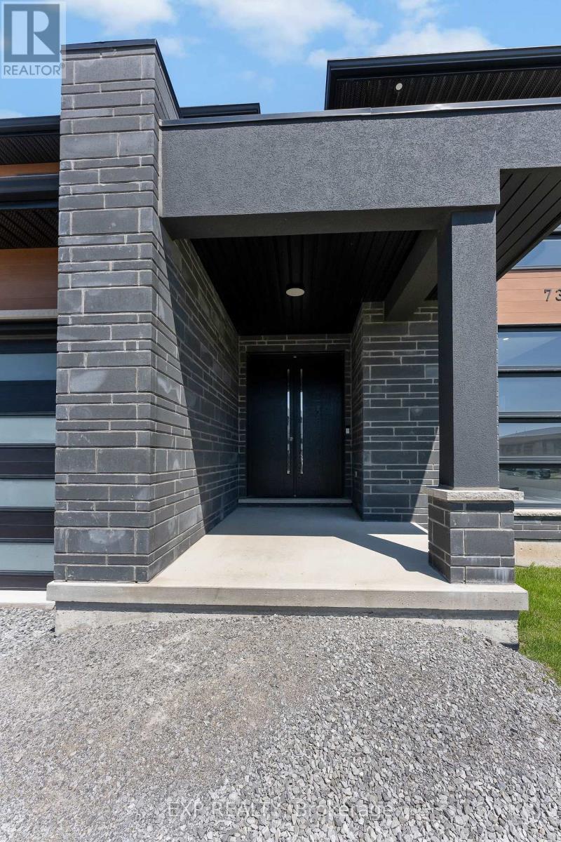 7365 Jonathan Drive, Niagara Falls (Brown), Ontario  L2H 3T3 - Photo 4 - X13800210