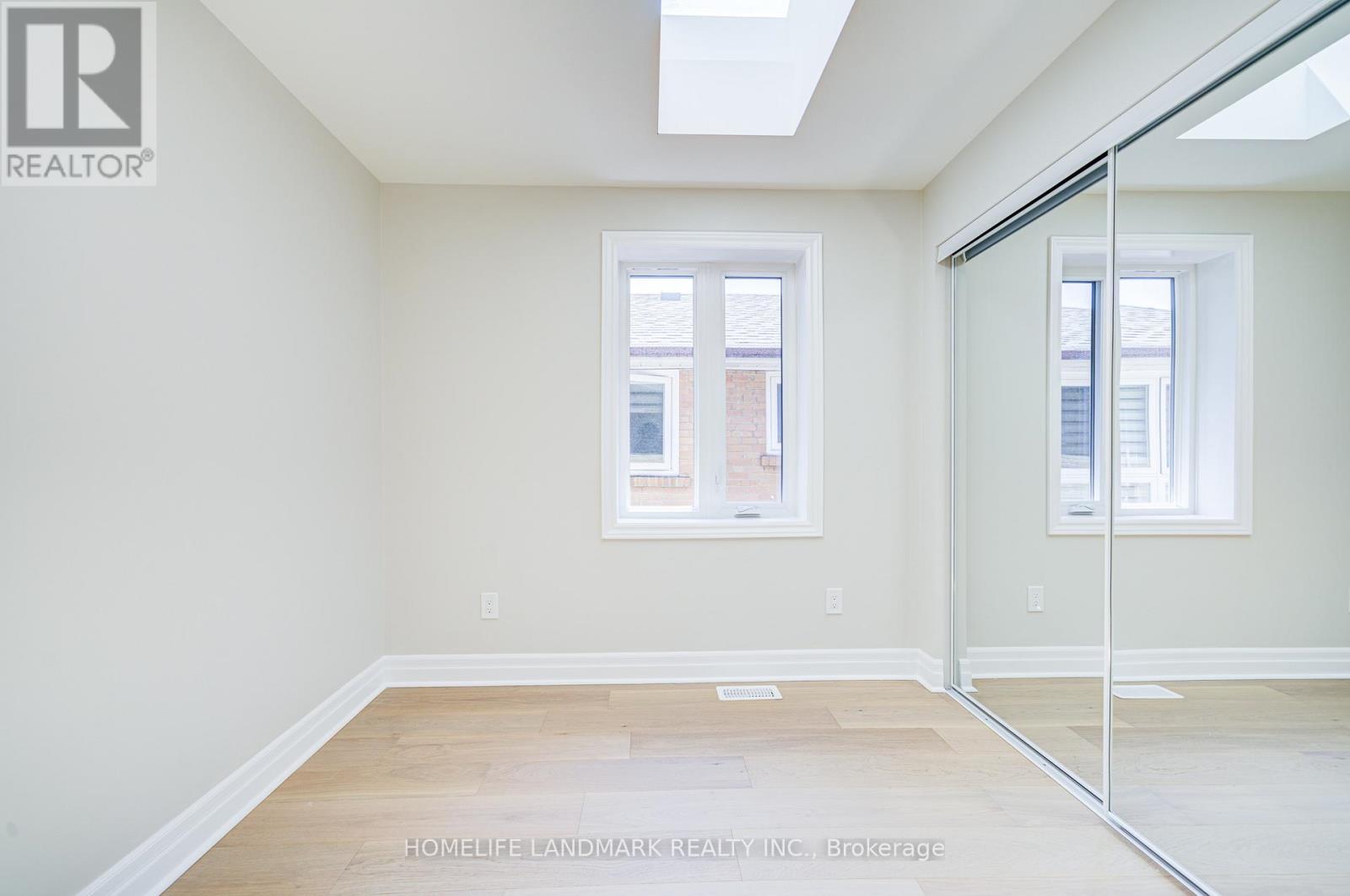 64 Laurel Avenue, Toronto (Kennedy Park), Ontario  M1K 3J6 - Photo 23 - E13800160