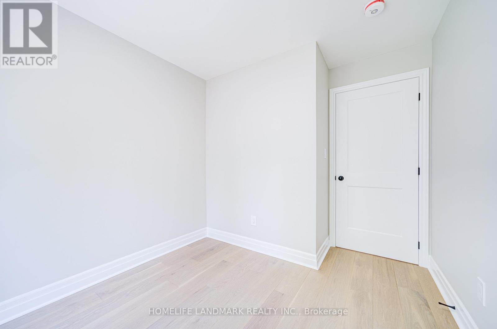 64 Laurel Avenue, Toronto (Kennedy Park), Ontario  M1K 3J6 - Photo 28 - E13800160