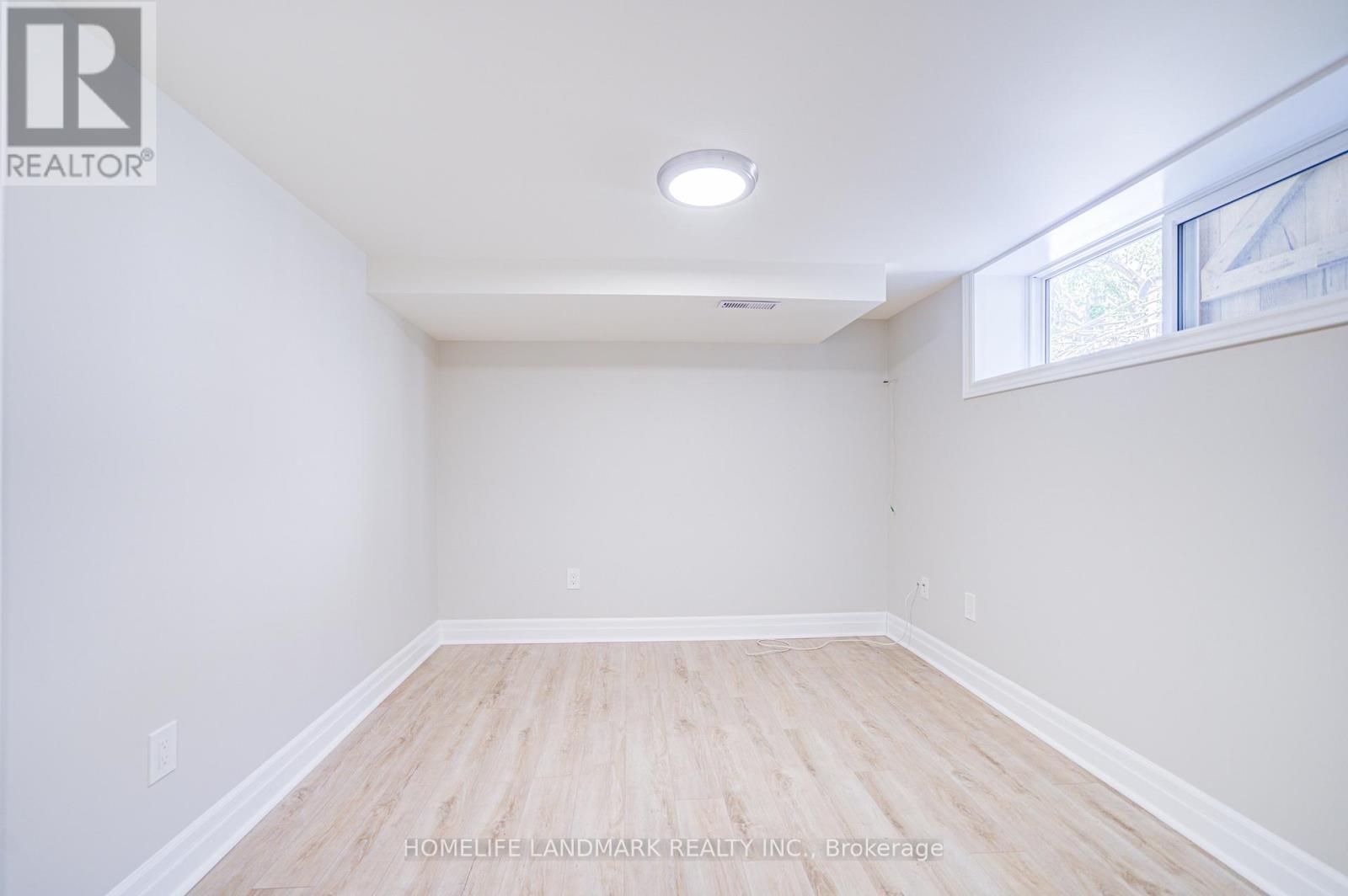64 Laurel Avenue, Toronto (Kennedy Park), Ontario  M1K 3J6 - Photo 42 - E13800160