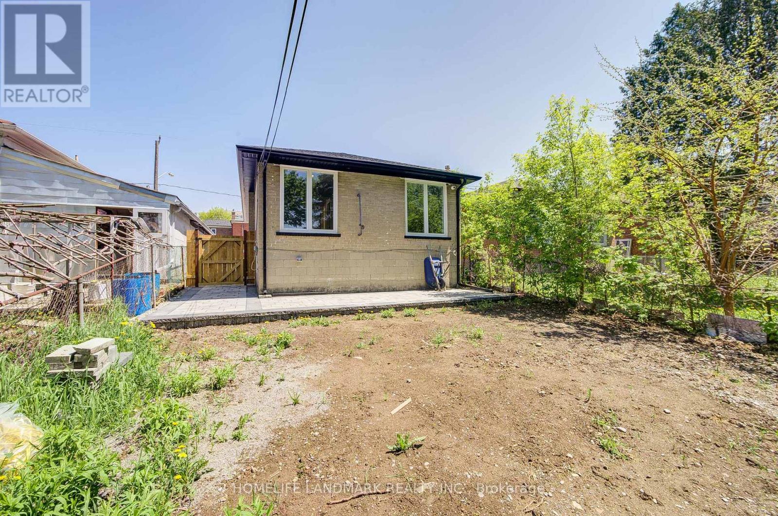 64 Laurel Avenue, Toronto (Kennedy Park), Ontario  M1K 3J6 - Photo 49 - E13800160